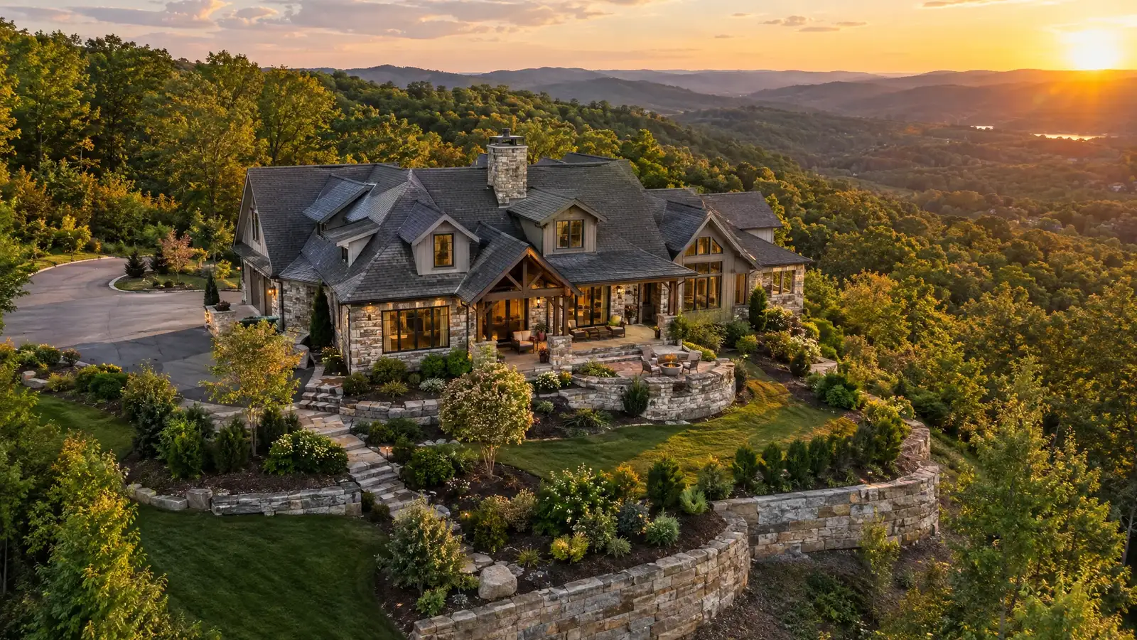 Roof inspection and leak detection in Oak Hill, Tennessee